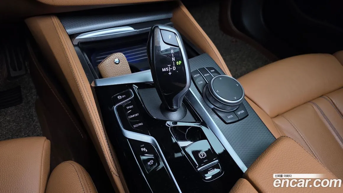 BMW 5-Series 2022 из KR, фото 2