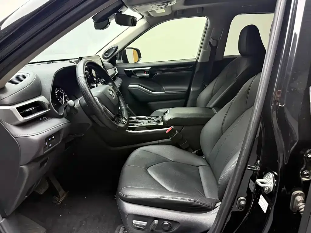 Toyota Highlander 2022 из CN, фото 6