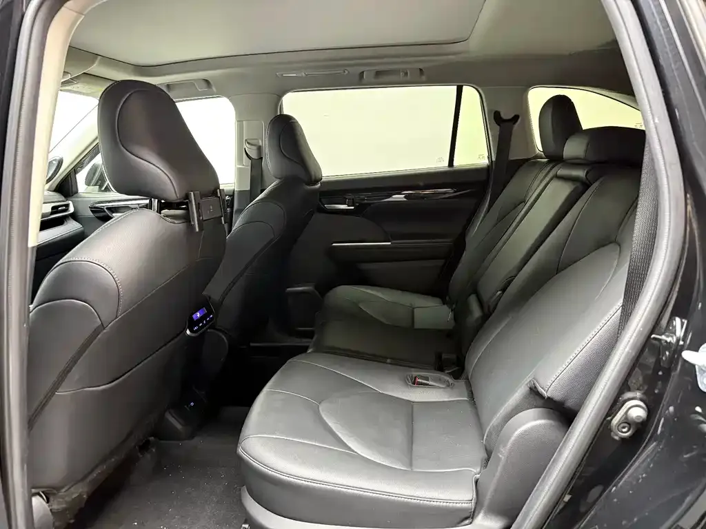 Toyota Highlander 2022 из CN, фото 8