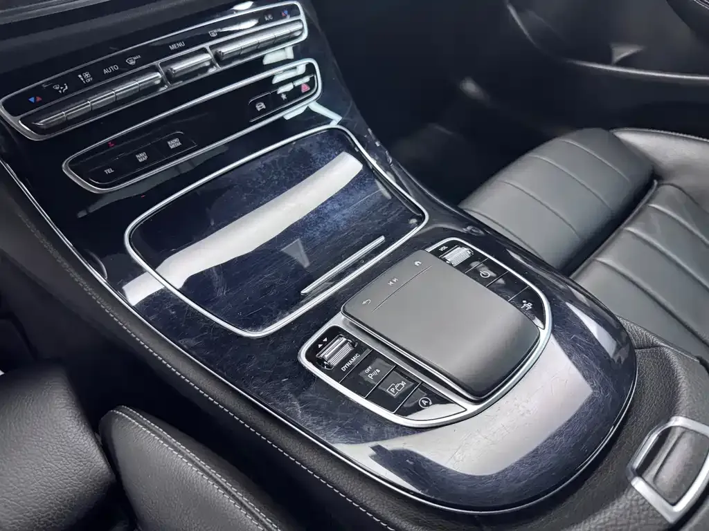 Mercedes-Benz E-Class (Import) — фото 3
