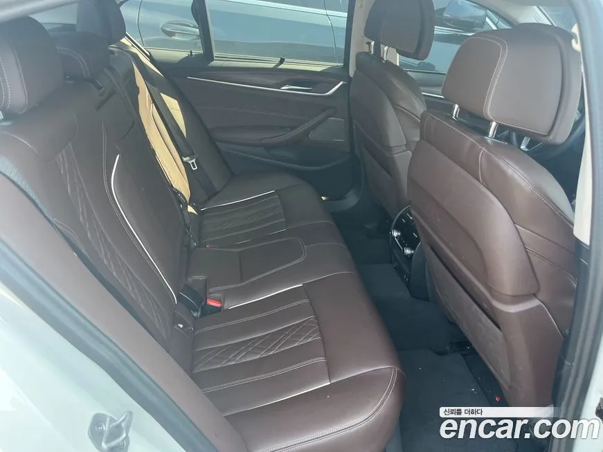 BMW 5-Series 2023 из KR, фото 3