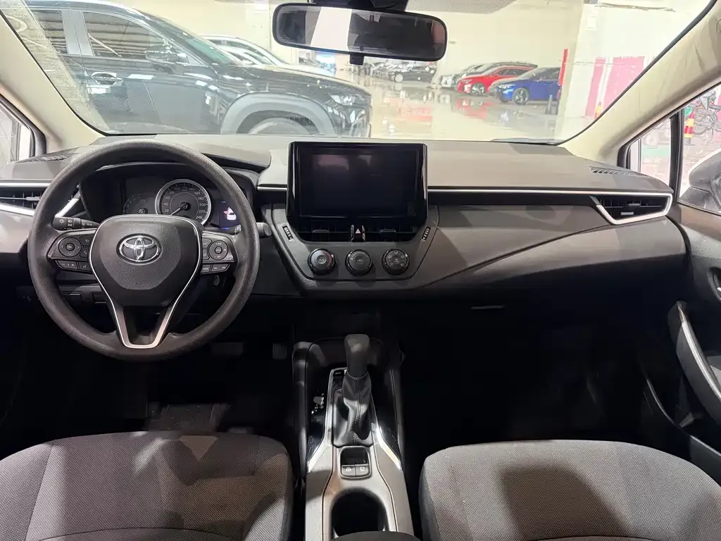 Toyota Corolla 2023 из CN, фото 3