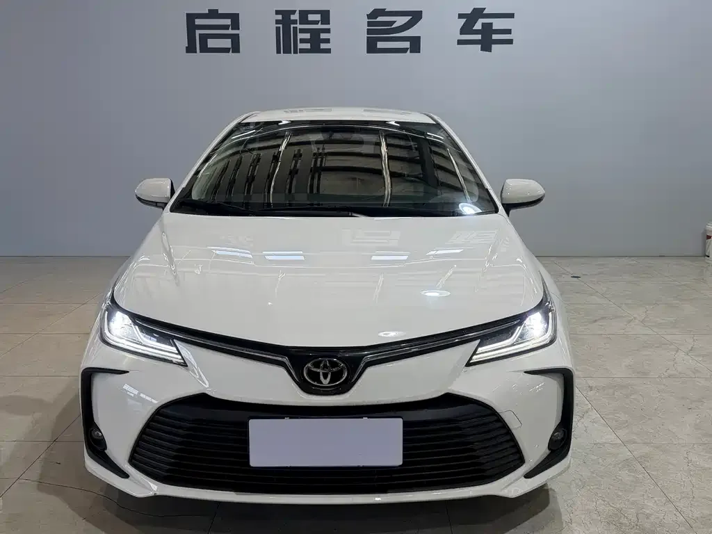 Toyota Corolla 2023 из CN, фото 10