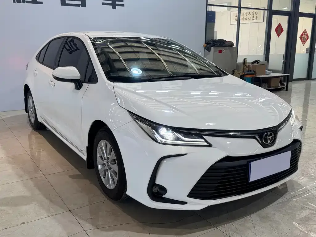 Toyota Corolla 2023 из CN, фото 8