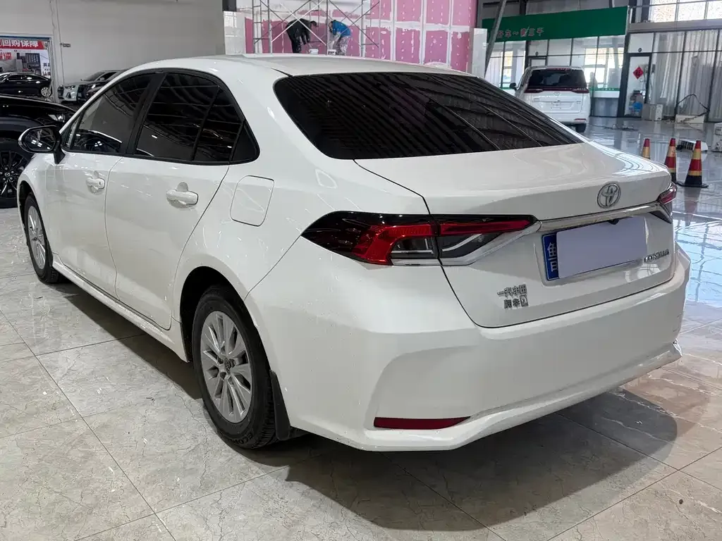 Toyota Corolla 2023 из CN, фото 4