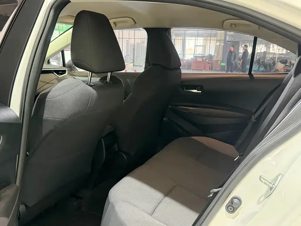 Toyota Corolla 2023 из CN, фото 6