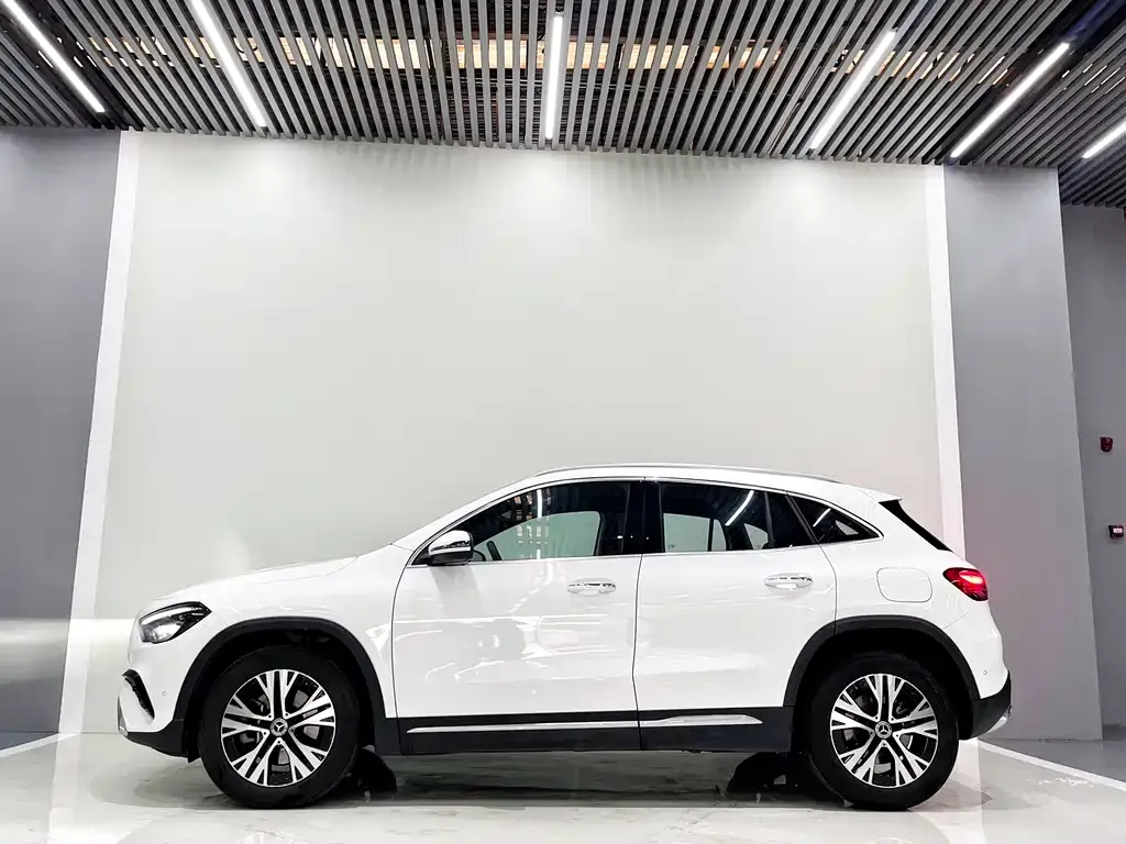 Mercedes-Benz GLA 2024 из CN, фото 8