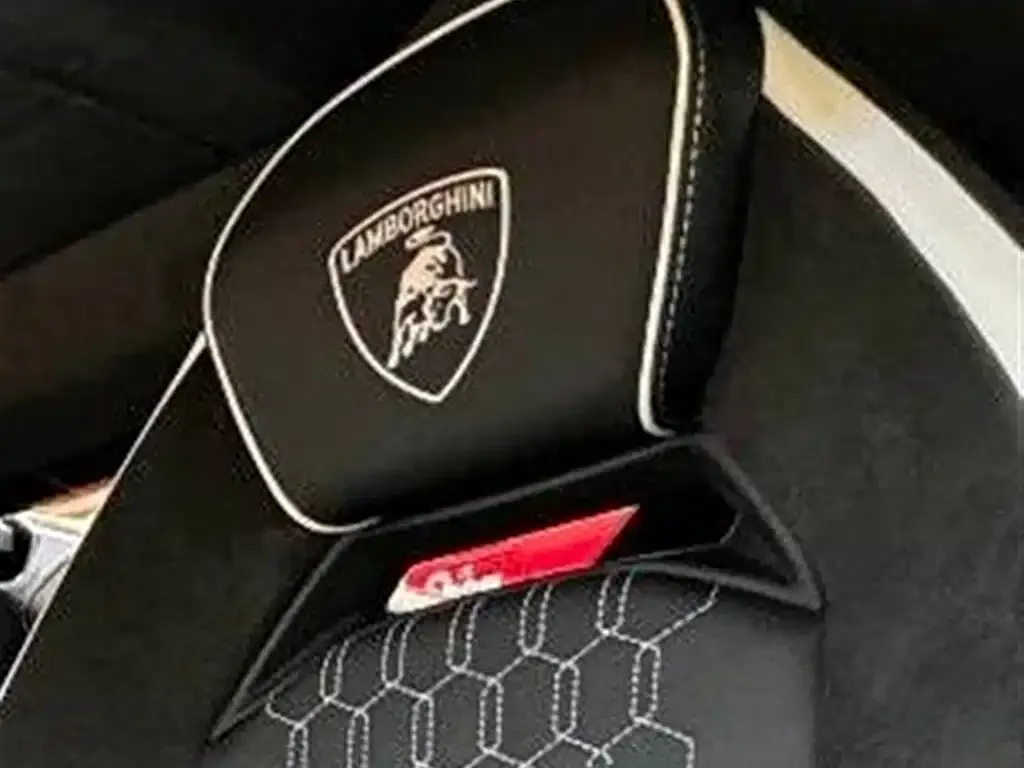 Lamborghini Revuelto 2025 из CN, фото 6