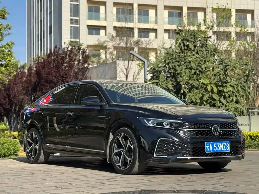 Volkswagen Passat — фото 5