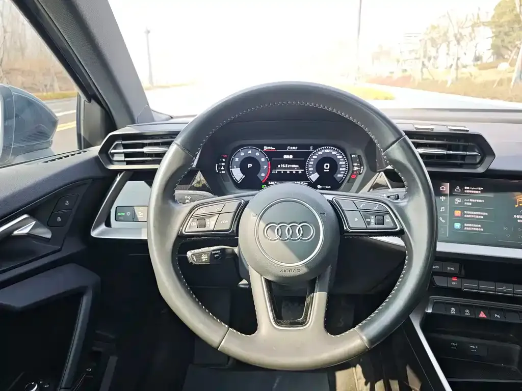 Audi A3 — фото 4