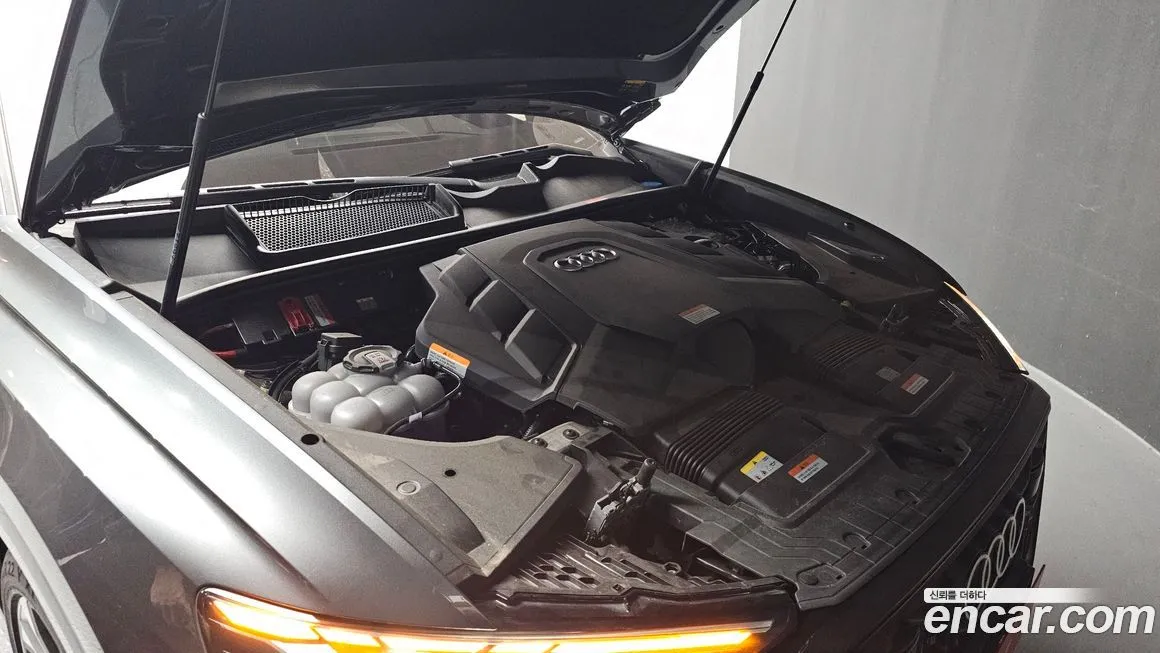 Audi Q8 2025 из KR, фото 5