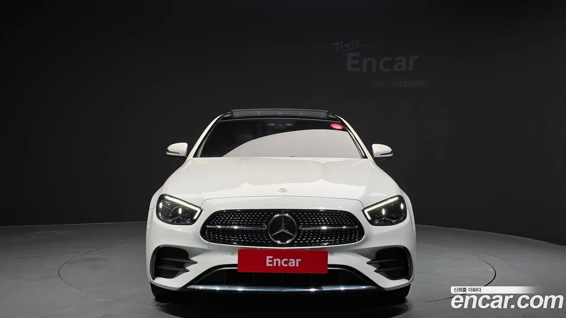 Mercedes-Benz E-Class — фото 4