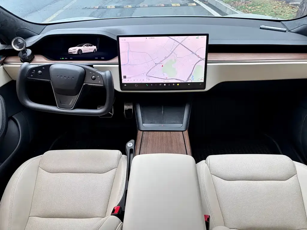 Tesla Model 3 — фото 6