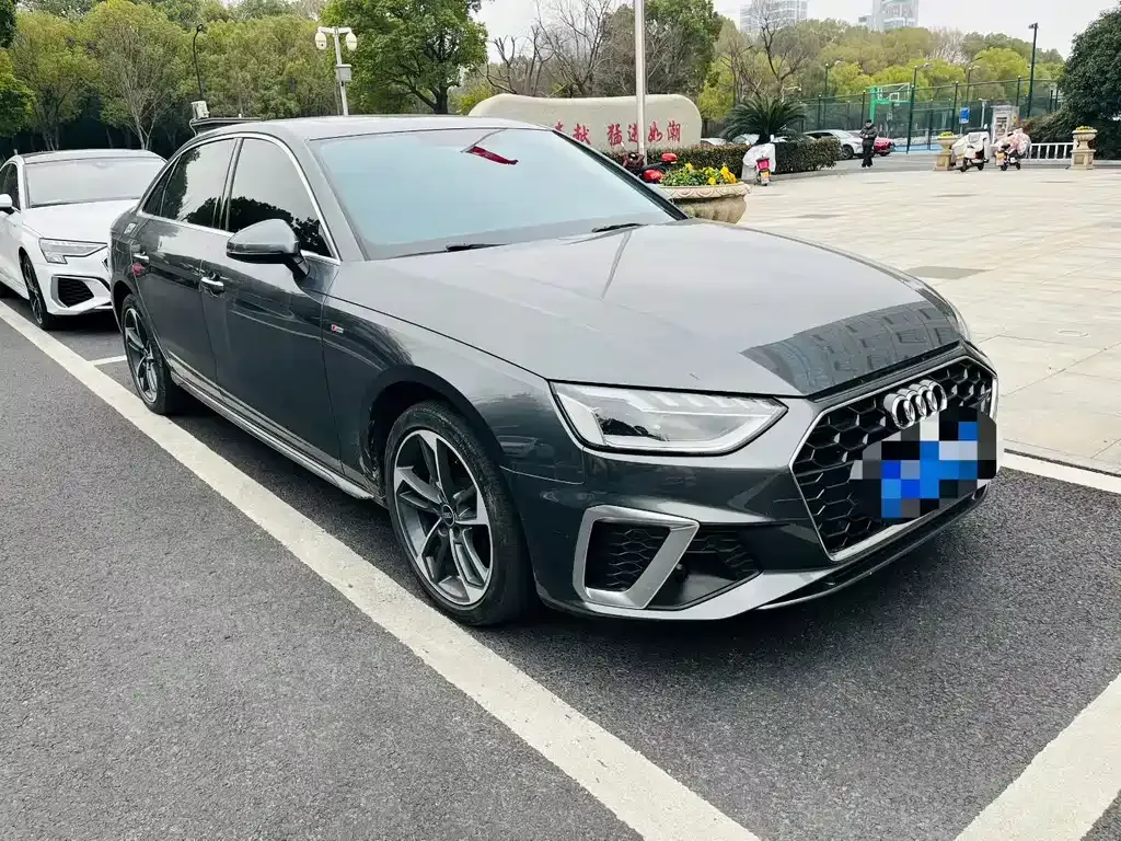 Audi A4L 2022 из CN, фото 9