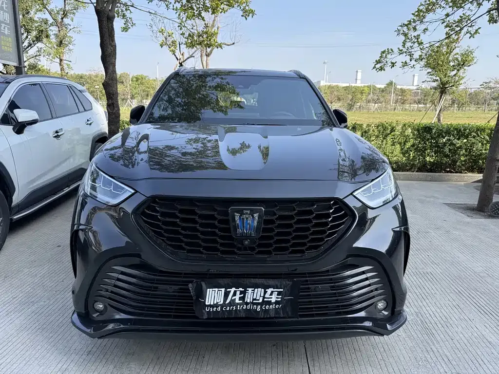 Toyota Crown Kluger 2023 из CN, фото 4