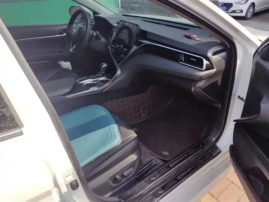 Toyota Camry 2023 из CN, фото 5