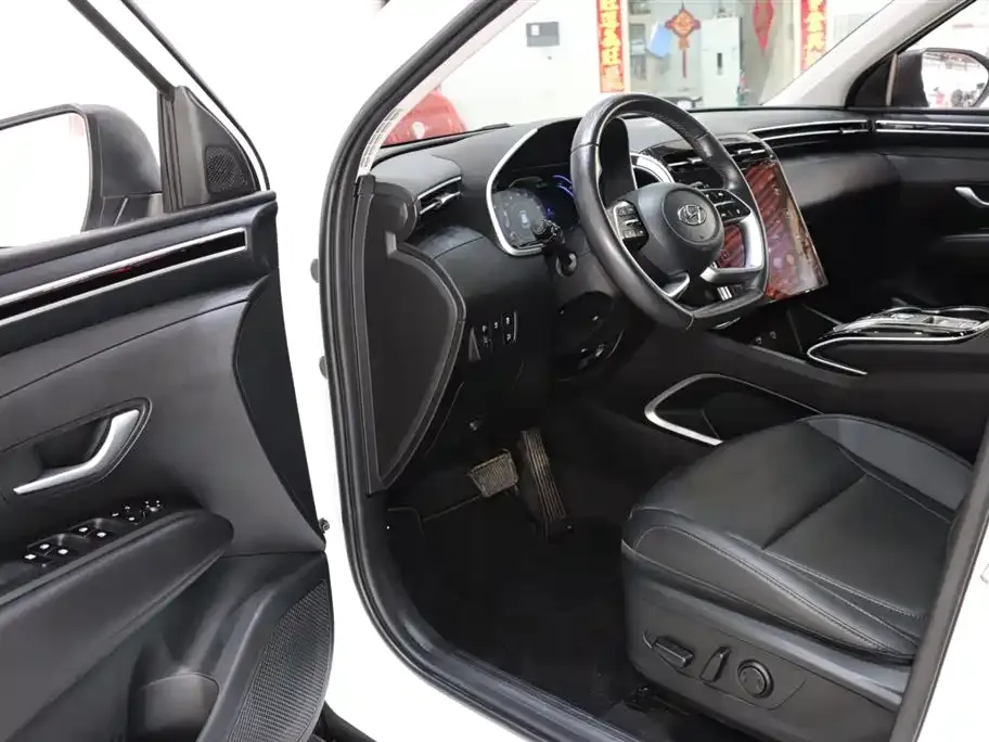 Hyundai Tucson 2023 из CN, фото 8