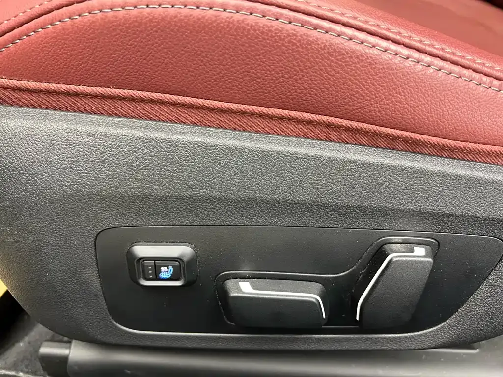 BMW 4 Series 2025 из CN, фото 9