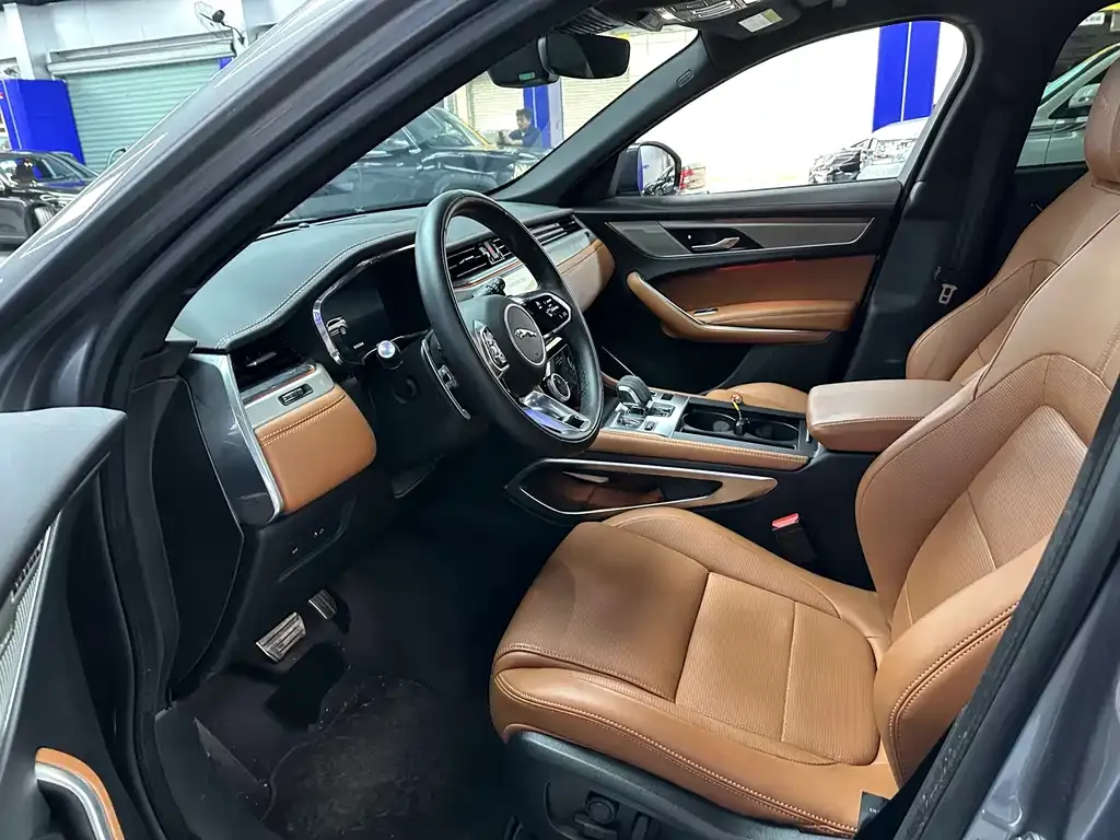 Jaguar F-PACE 2024 из CN, фото 9