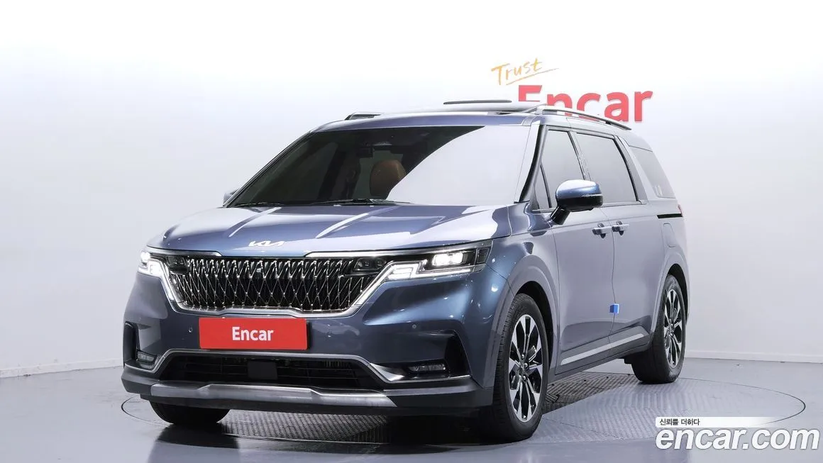 Kia Carnival — фото 1