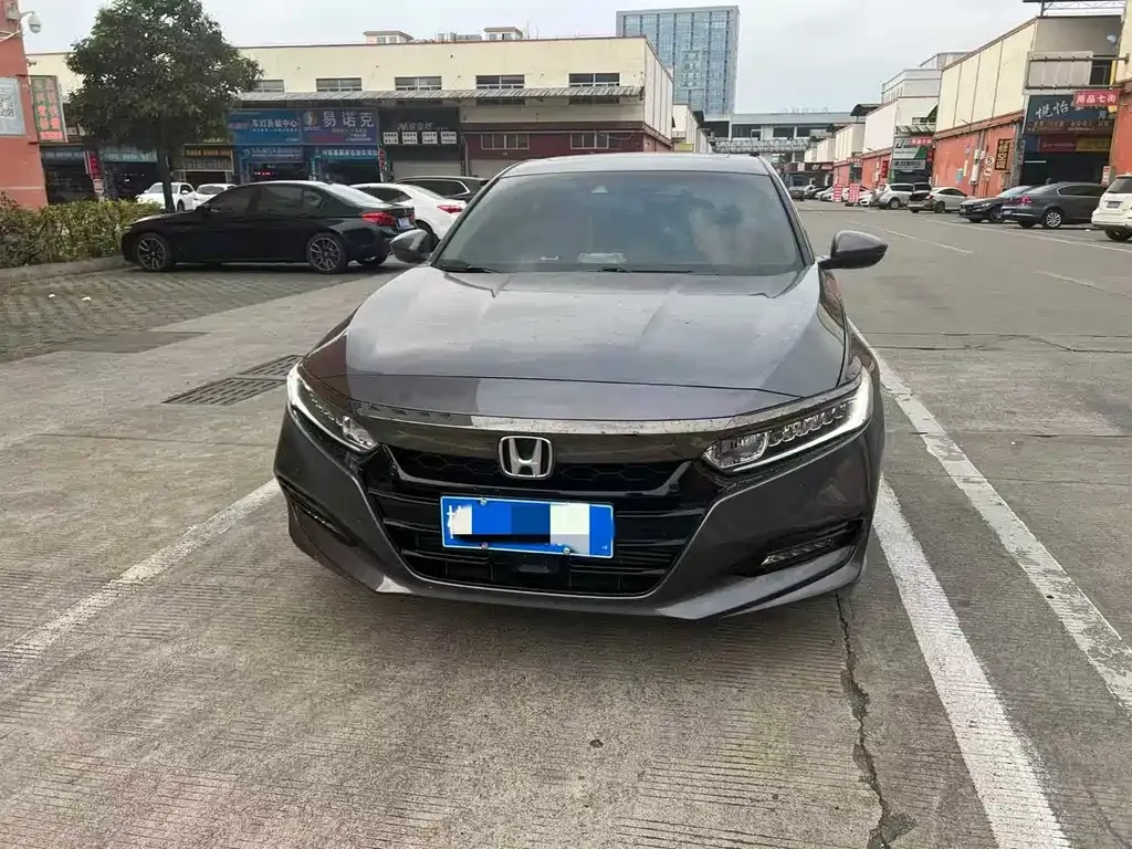 Honda Accord — фото 6