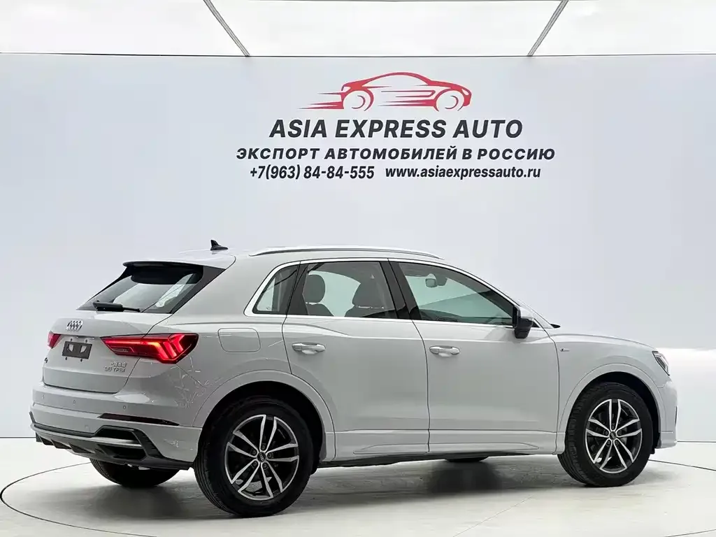 Audi Q3 — фото 7