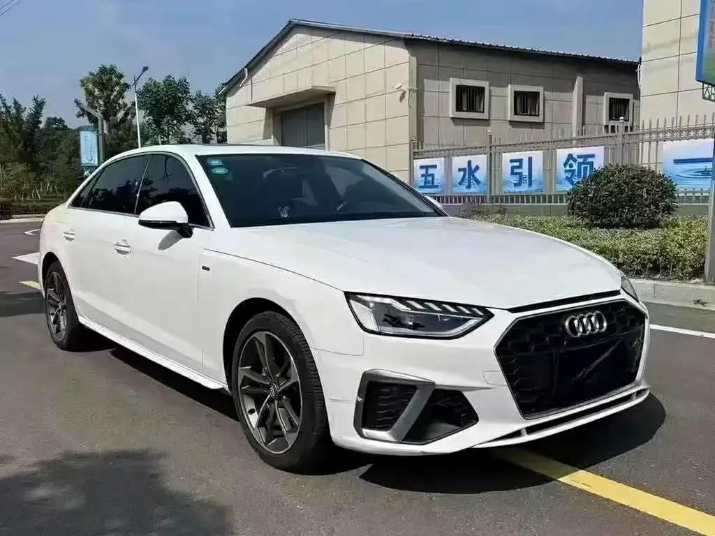 Audi A4L 2021 из CN, фото 3