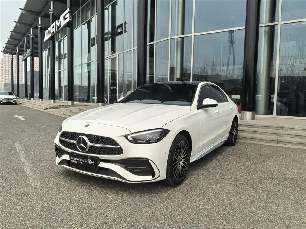 Mercedes-Benz C-Class — фото 1
