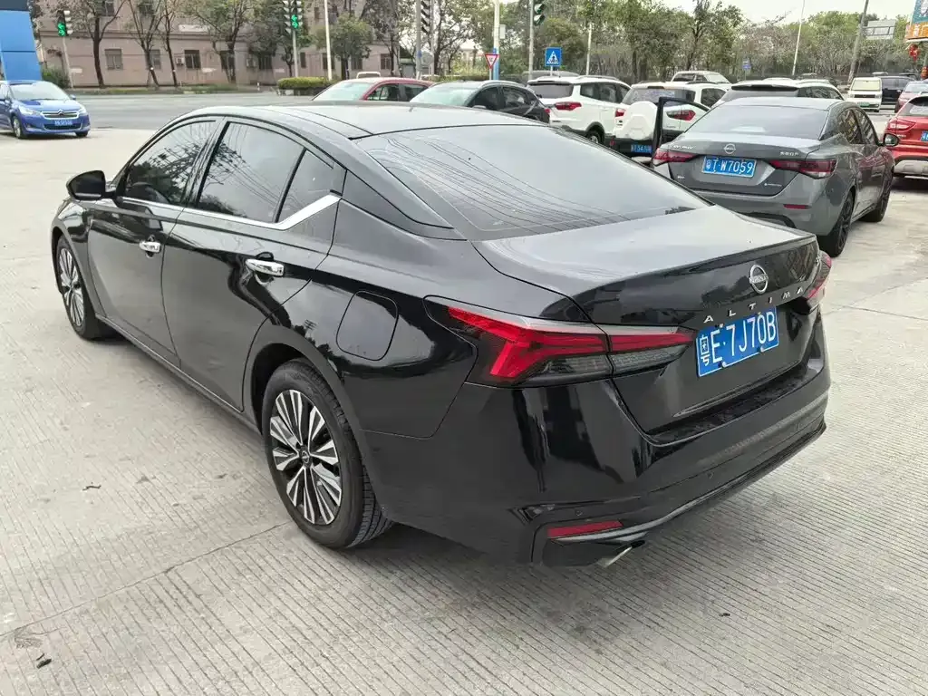 Nissan Teana 2024 из CN, фото 4