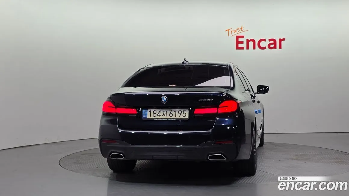 BMW 5-Series 2023 из KR, фото 2