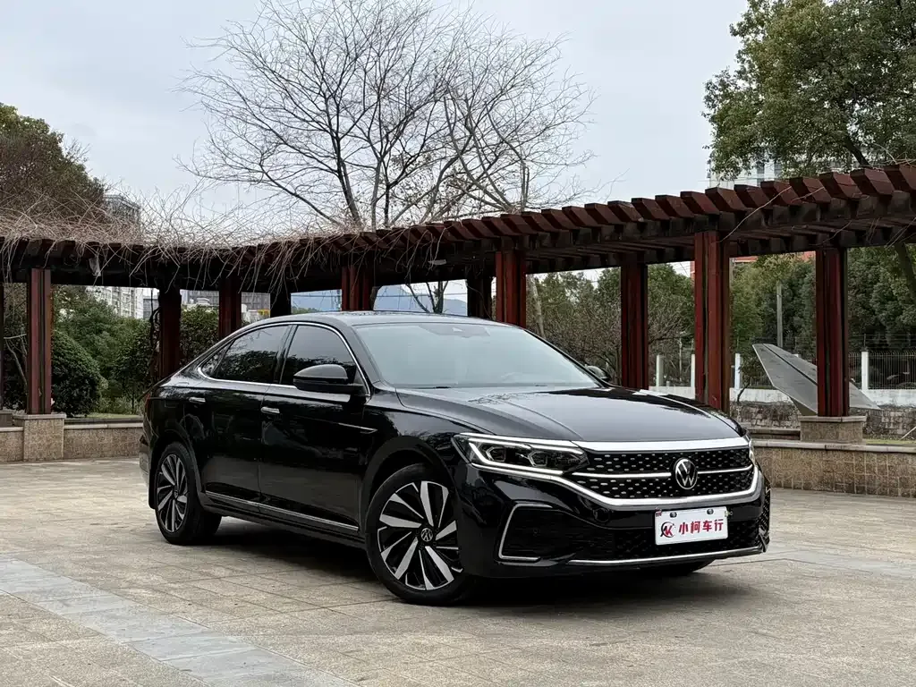 Volkswagen Passat 2022 из CN, фото 10