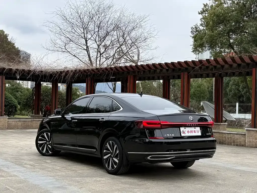 Volkswagen Passat 2022 из CN, фото 7