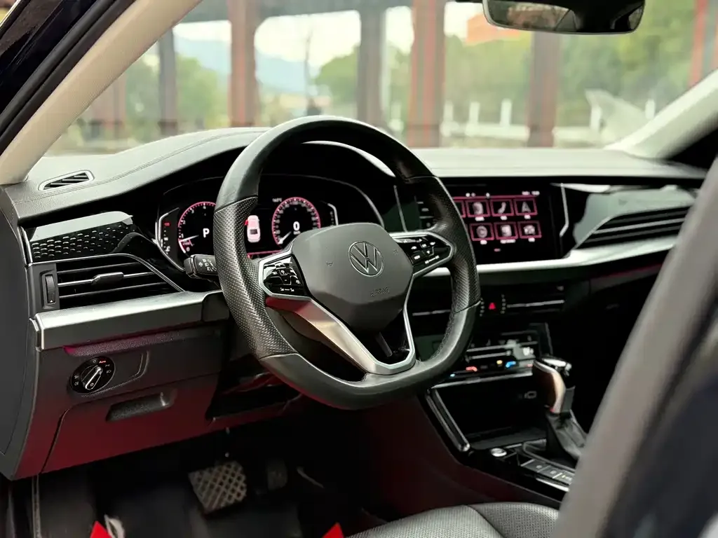 Volkswagen Passat 2022 из CN, фото 3