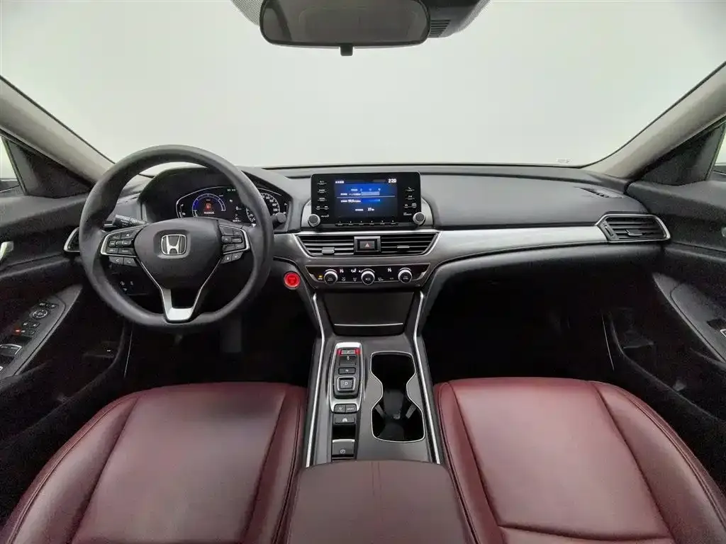 Honda Accord — фото 10