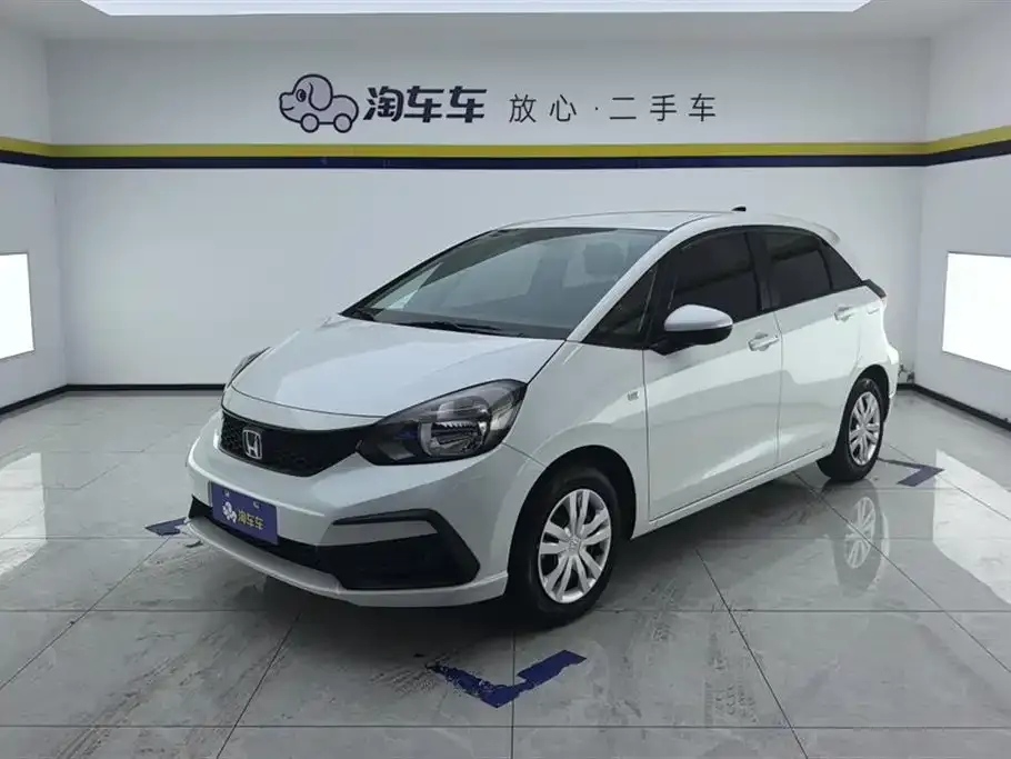 Honda Fit — фото 1