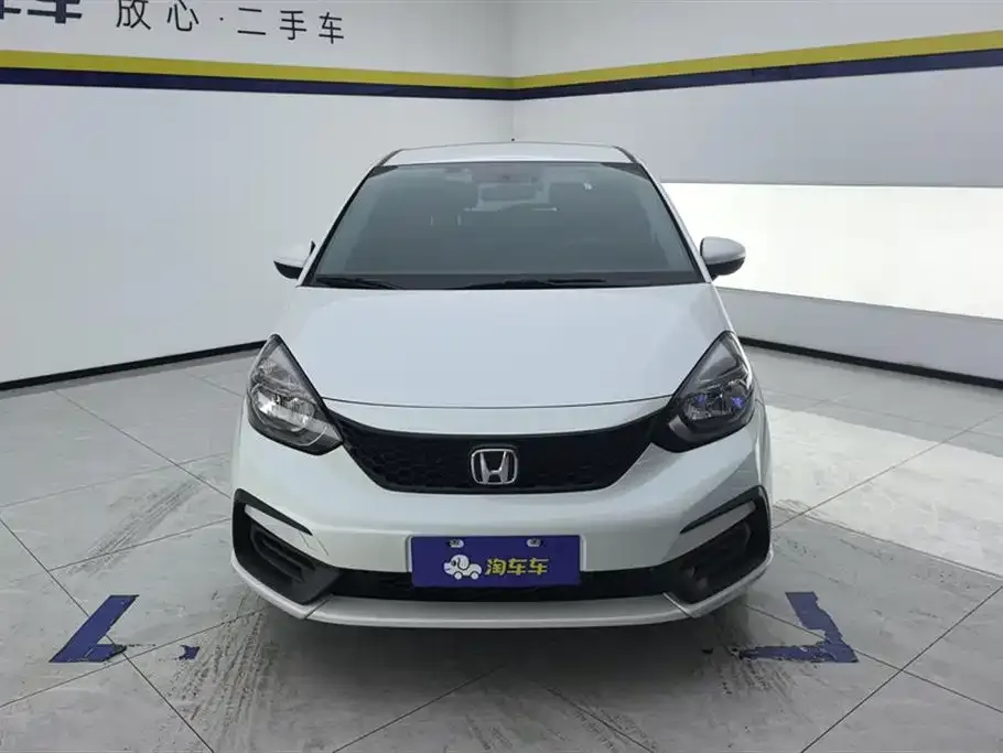 Honda Fit — фото 4