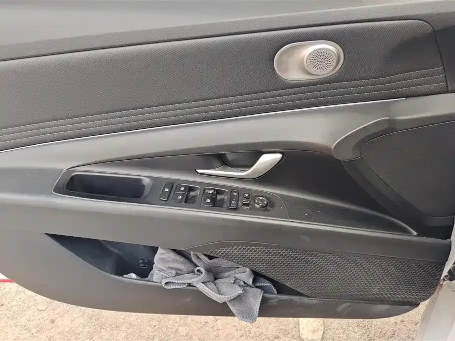 Hyundai Elantra 2021 из CN, фото 10