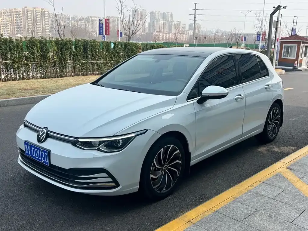 Volkswagen Golf 2022 из CN, фото 1