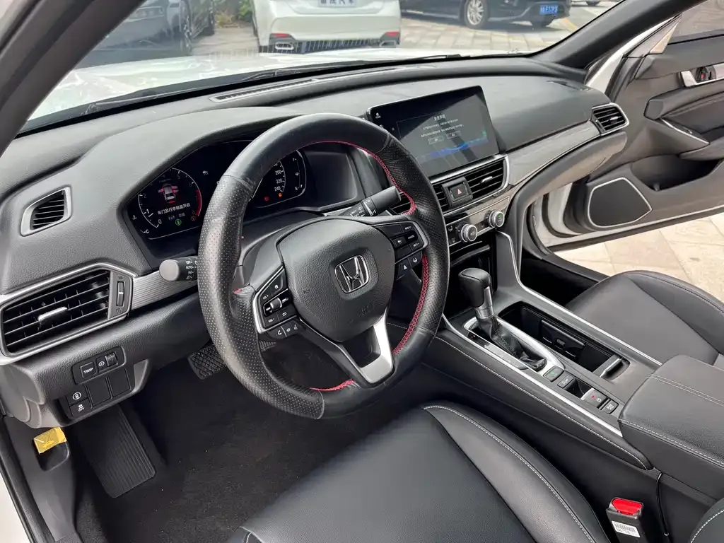 Honda Inspire — фото 6