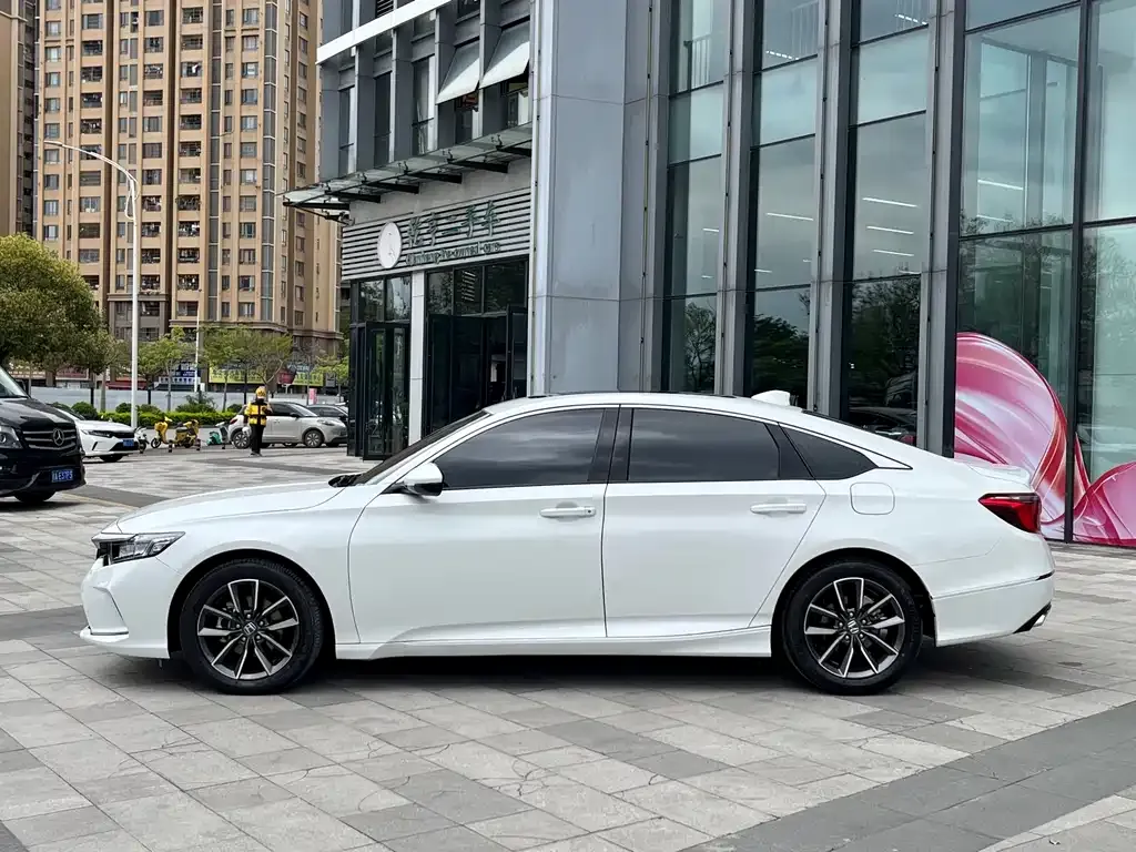 Honda Inspire — фото 5