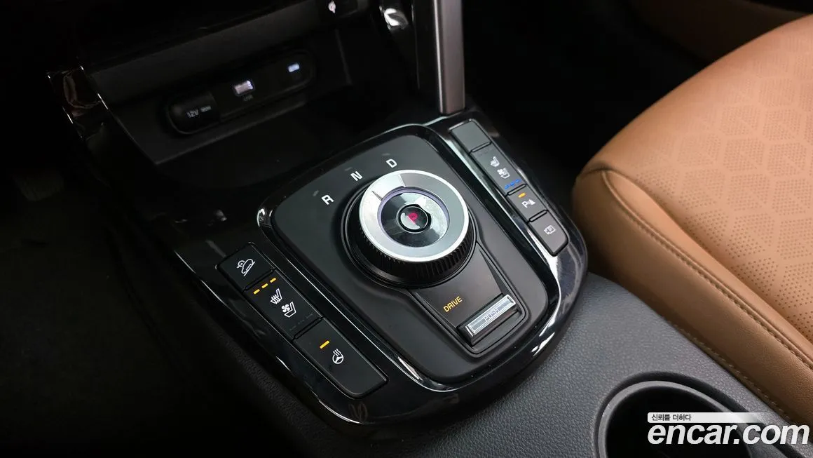 Kia Seltos — фото 7