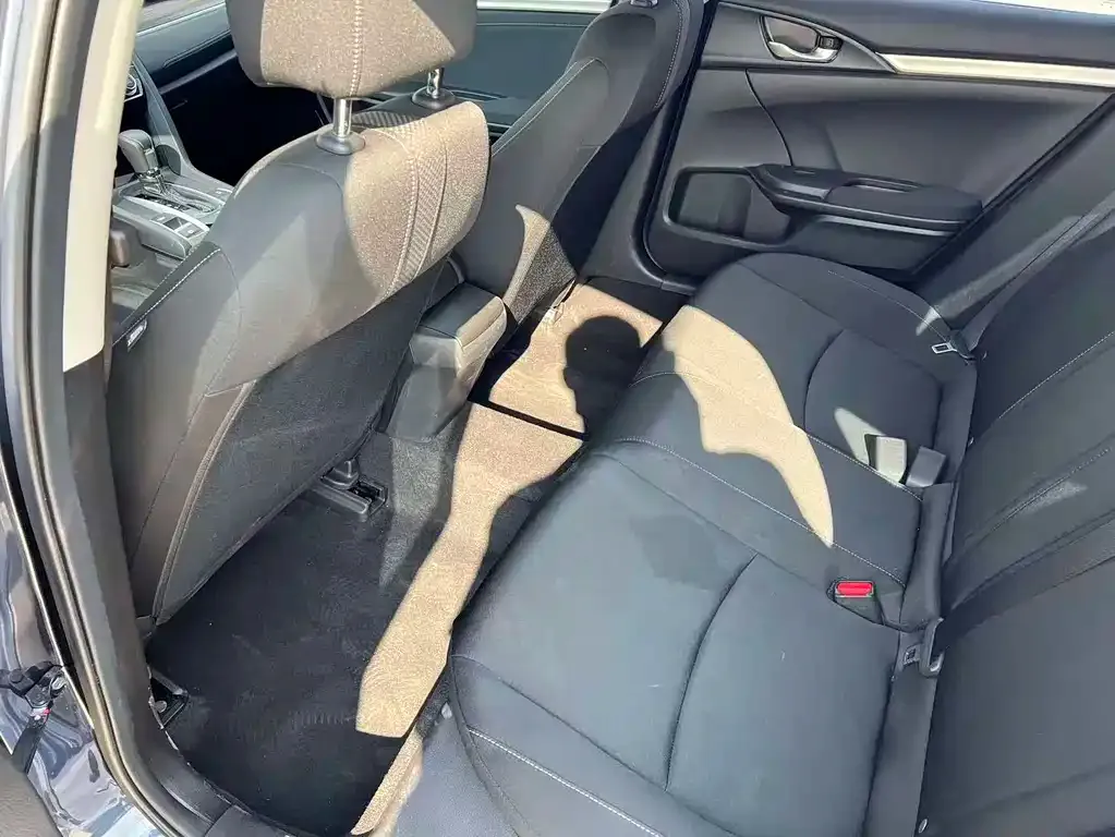 Honda Civic — фото 7