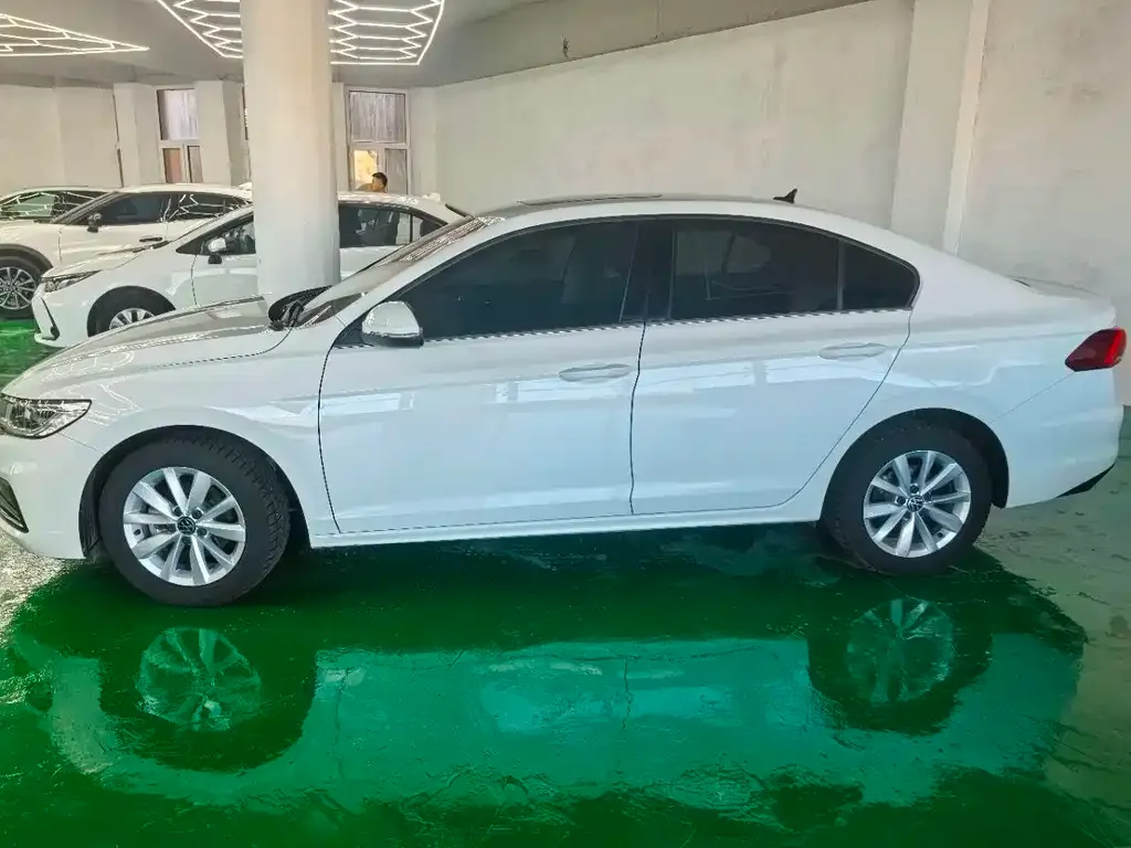 Volkswagen Bora 2021 из CN, фото 2