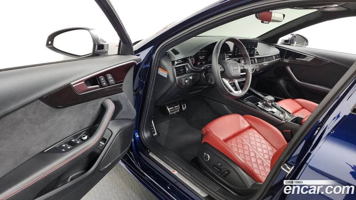 Audi S4 2023 из KR, фото 4