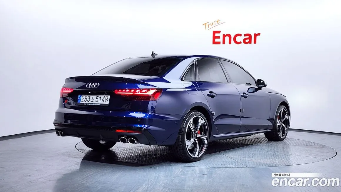 Audi S4 2023 из KR, фото 3