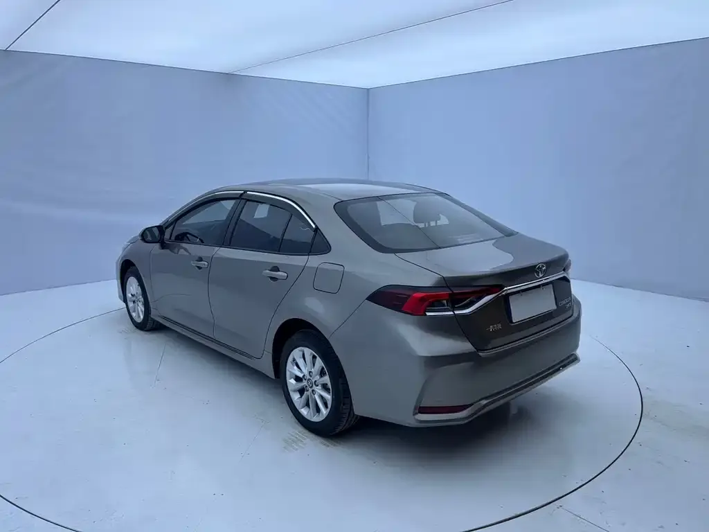 Toyota Corolla 2021 из CN, фото 7