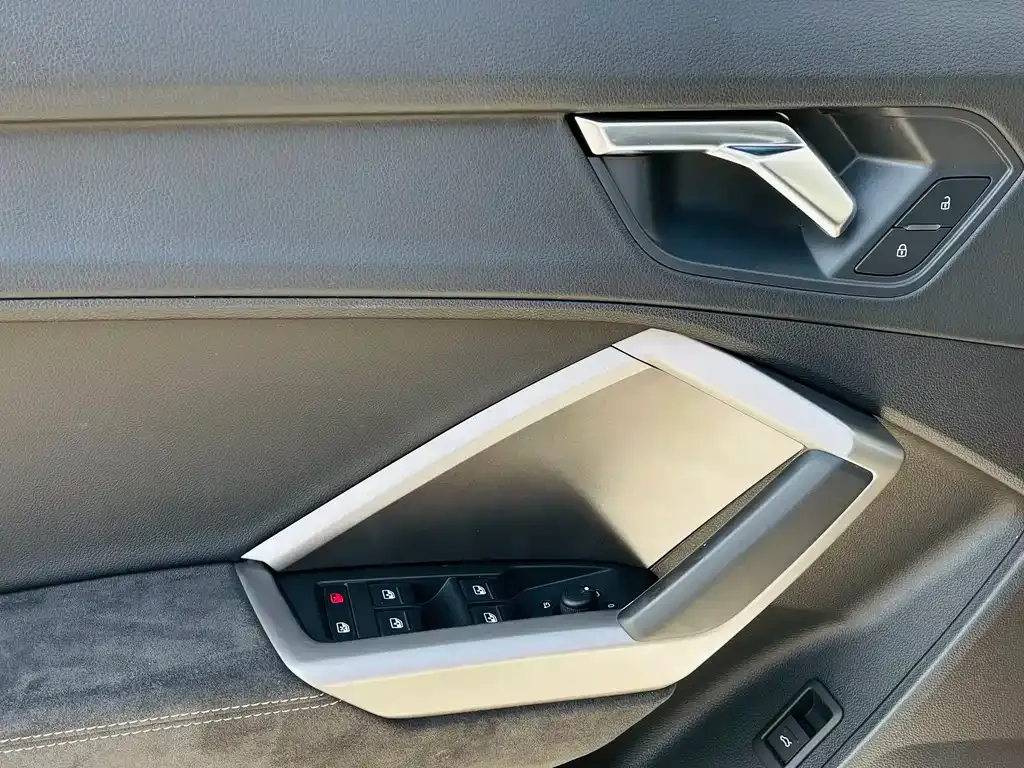Audi Q3 — фото 2