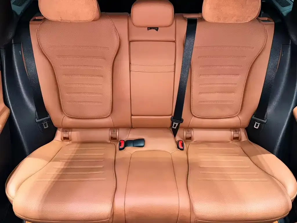 Mercedes-Benz GLC 2023 из CN, фото 2