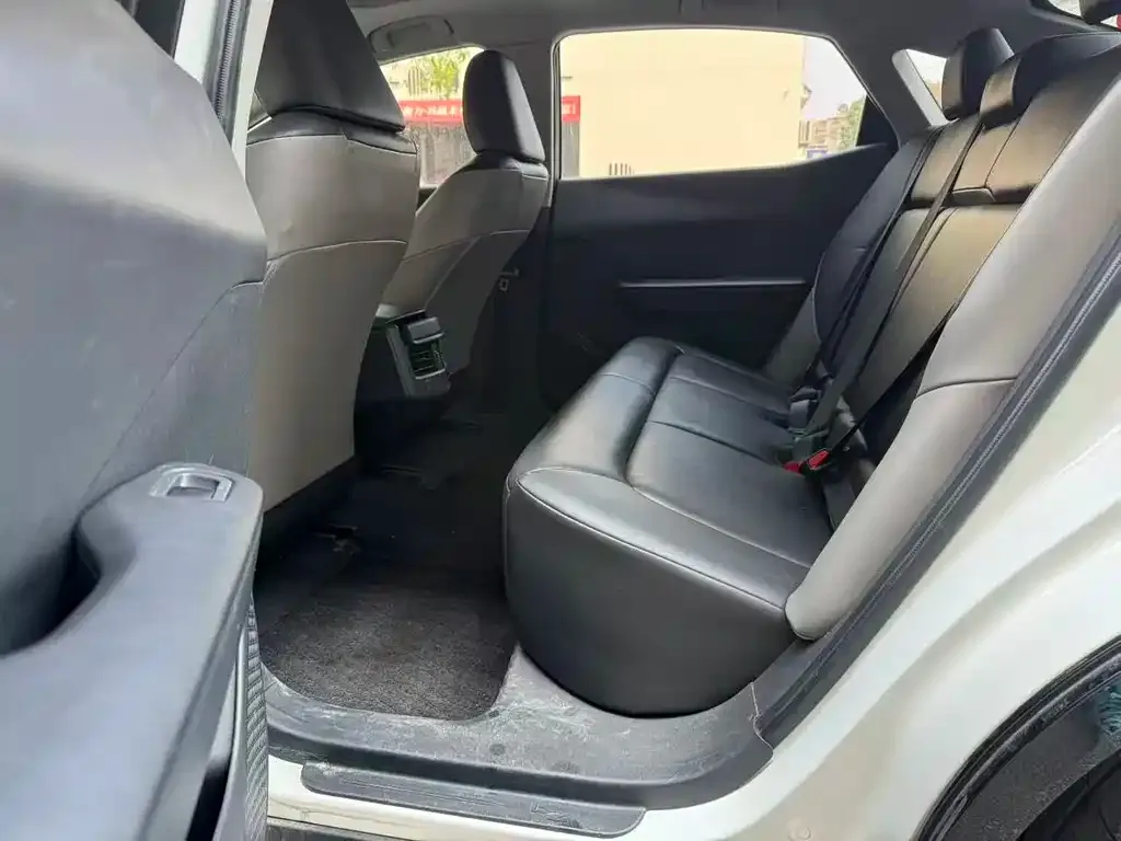 Toyota bZ3 2023 из CN, фото 2