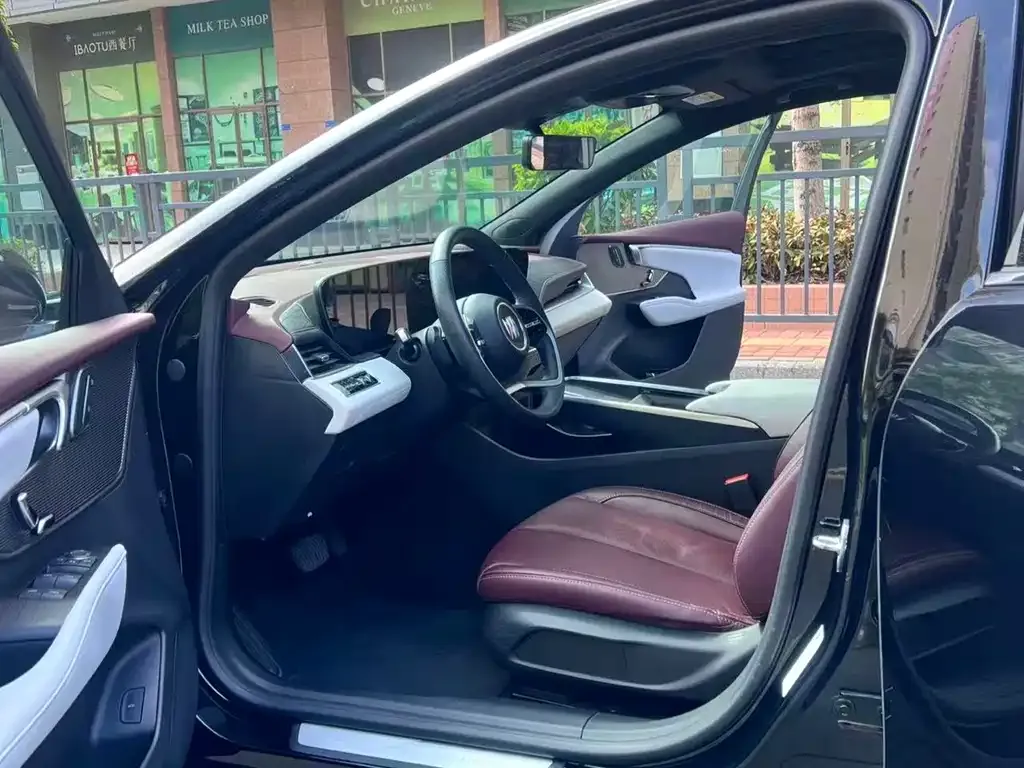 Buick LaCrosse 2024 из CN, фото 2